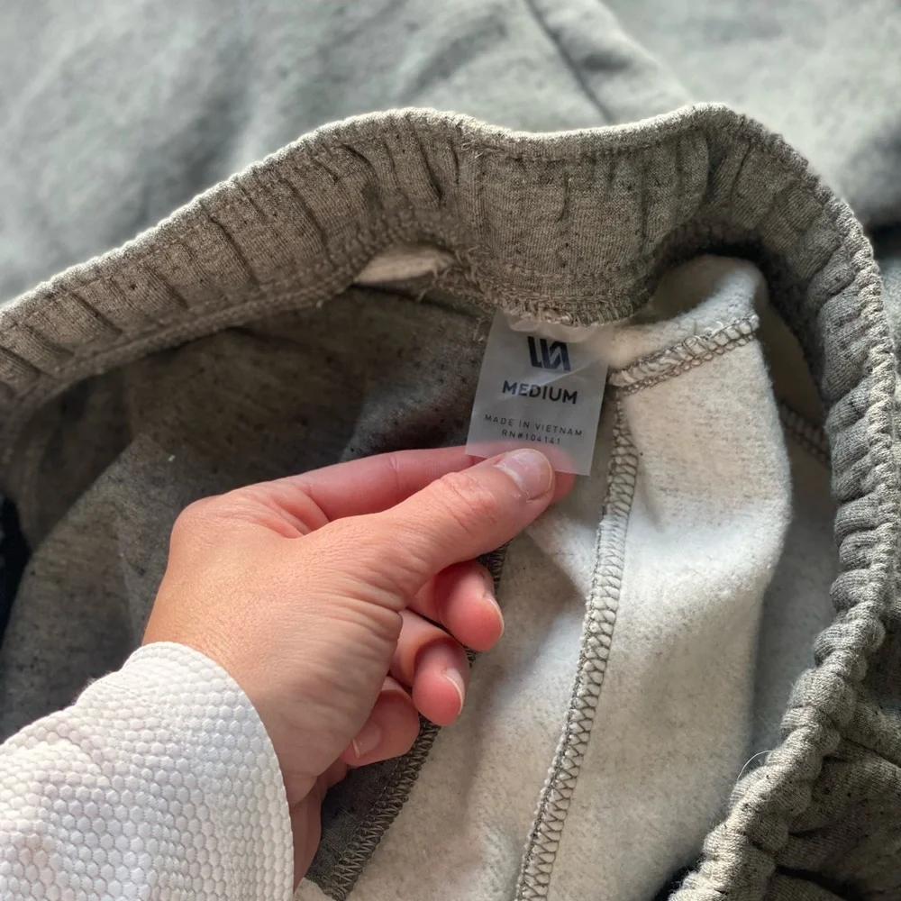 VRST Sweatshirt sweatpants set medium - Picture 3 of 12